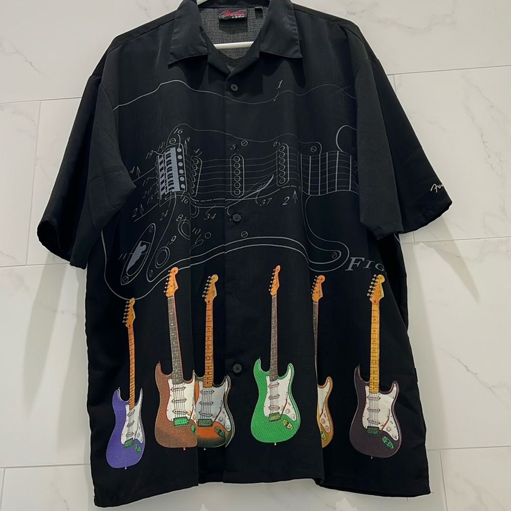 FENDER.By divinci guitars on black background Xl Men’s oversized shirt.sku CJ 10 - Picture 1 of 12